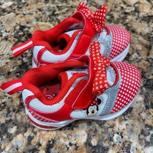 Disney Minnie Mouse light up toddler 5 worn once sneakers